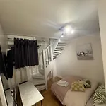 Cozy Rooms Near Central London